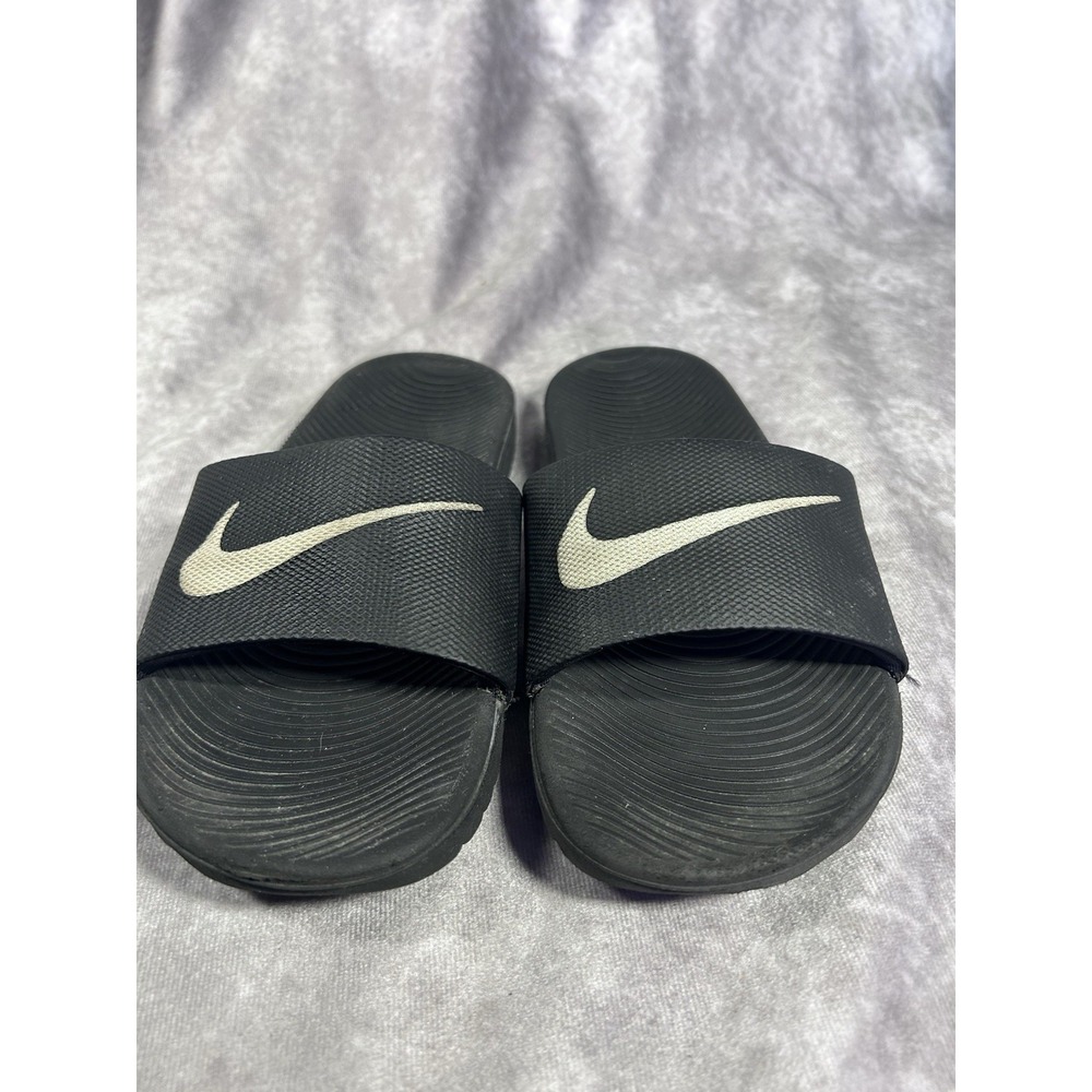 Nike Kawa Youth Slides Size 4Y Black White Swoosh Slip On Sandals